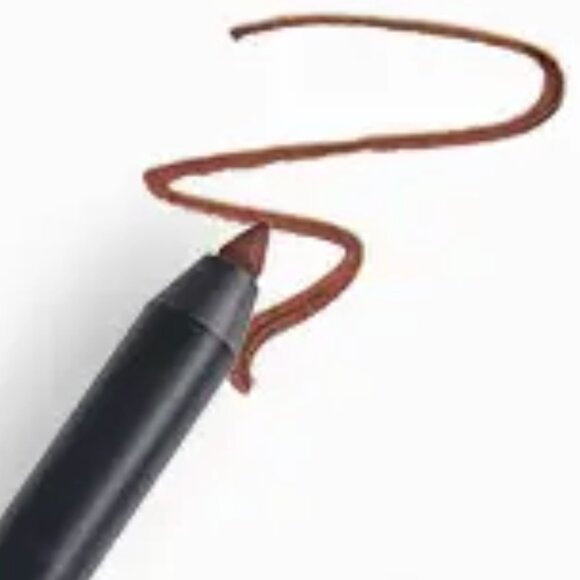 MAC - Macximal Sleek Satin Lipstick + BONUS Lipliner! - Picture 5 of 9